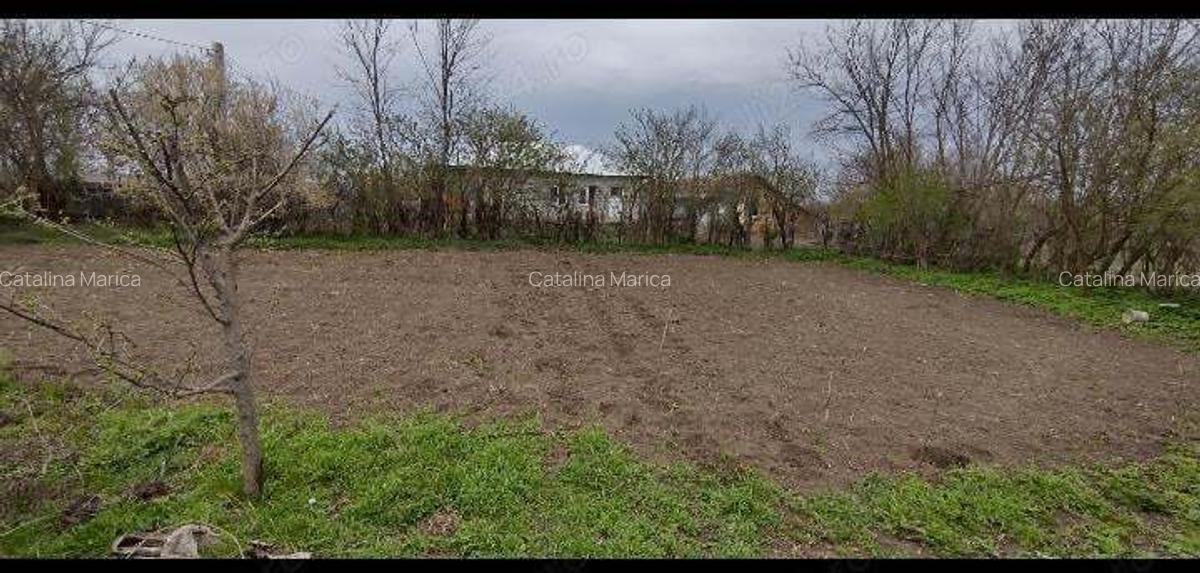 Teren si casa de vanzare - 4