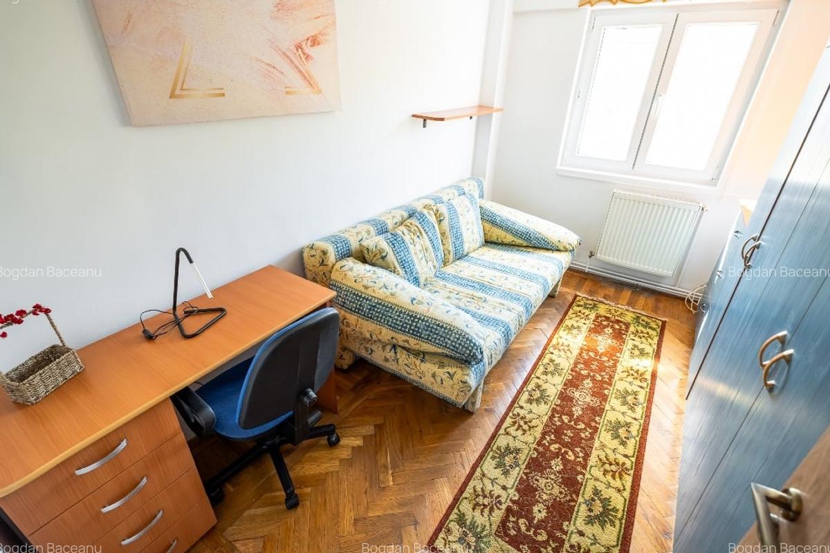 3 camere ultracentral renovat, 2 AC, centrala, loc parcare, curte interioara - 6 3 camere ultracentral renovat, 2 AC, centrala, loc parcare, curte interioara - 6