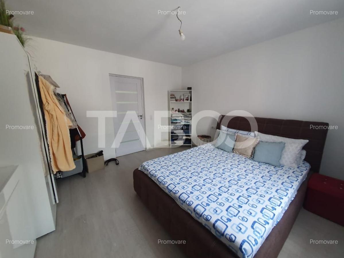Casa 90 mpu 2 camere bucatarie baie debara zona Campului - 2