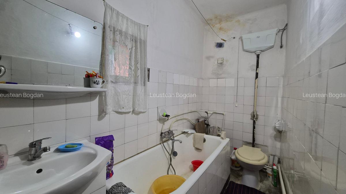 Inel II -Coiciu -scoala generala 39 -casa chirpic 77 mp +teren 236 mp - 19