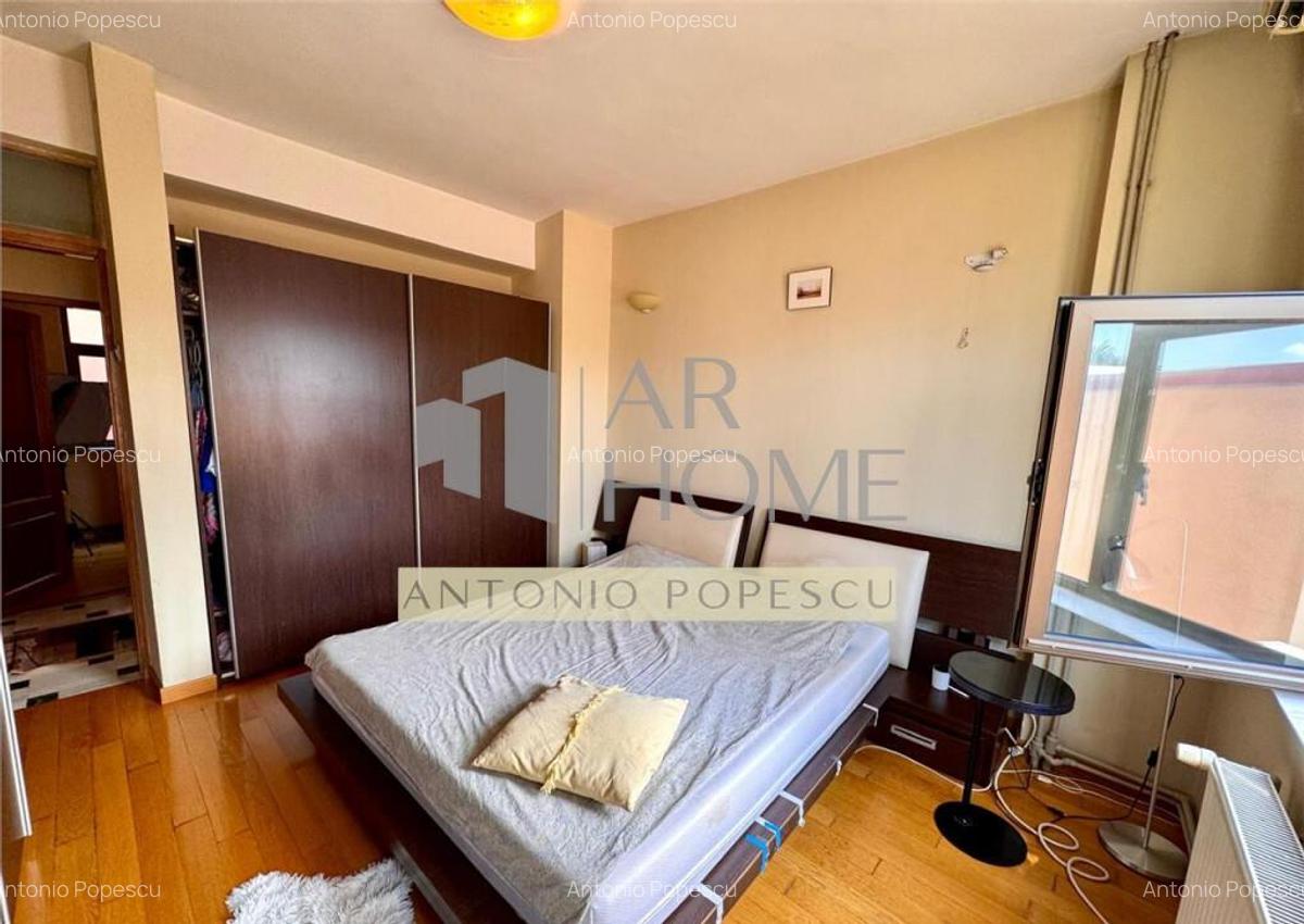 Apartament 4 camere, terasa 49,5 mp, an 2010, Ploiesti, Bd. - 8