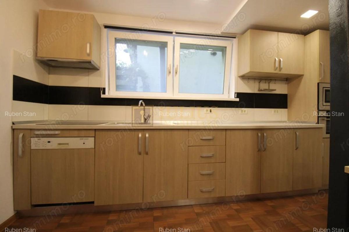 3 camere + 2 bai, centrala proprie, zona Aradului. - 3