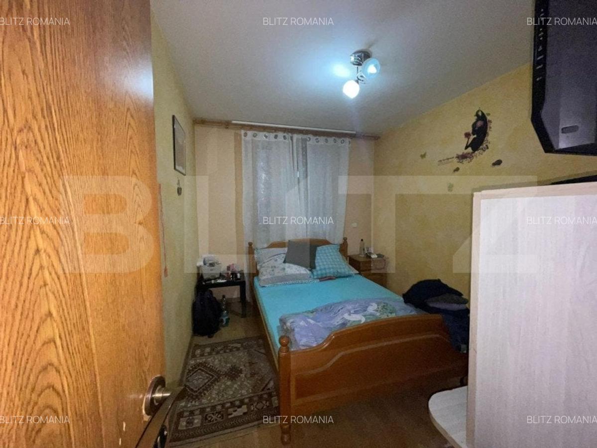 Case in aceeasi curte, 500 mp,  zona Miroslava-Family Market - 8