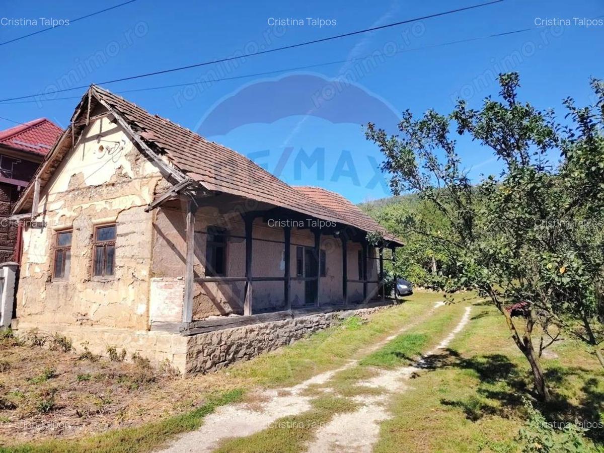 EXCLUSIVITATE! Casa veche si teren 30 ari, centru Mirsid - Comision 0% - 1