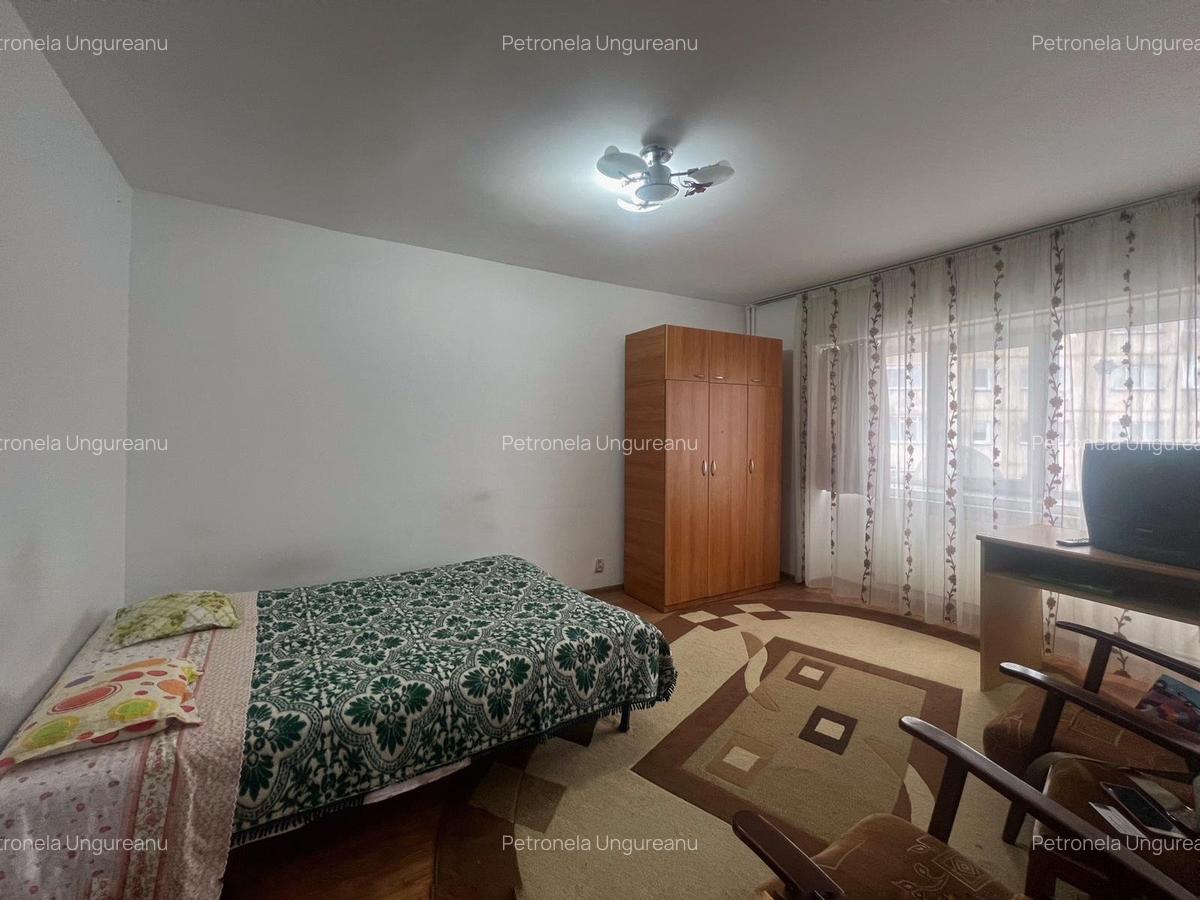 Apartament decomandat de 74mp cu 3 camere, bloc pe cadre - 4