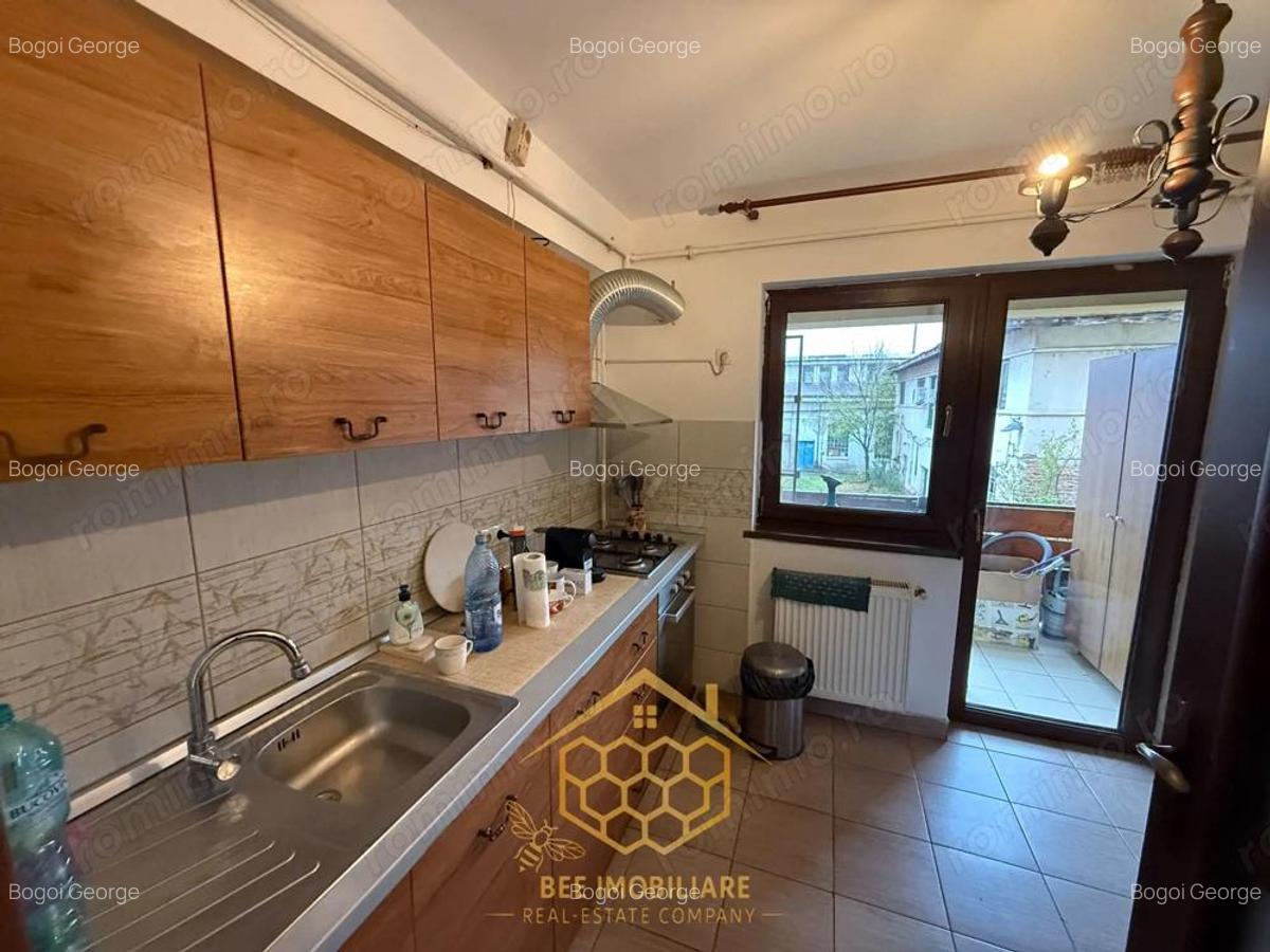 Apartament spatios 3 camere la 10 minute de centru cu loc de parcare - 9