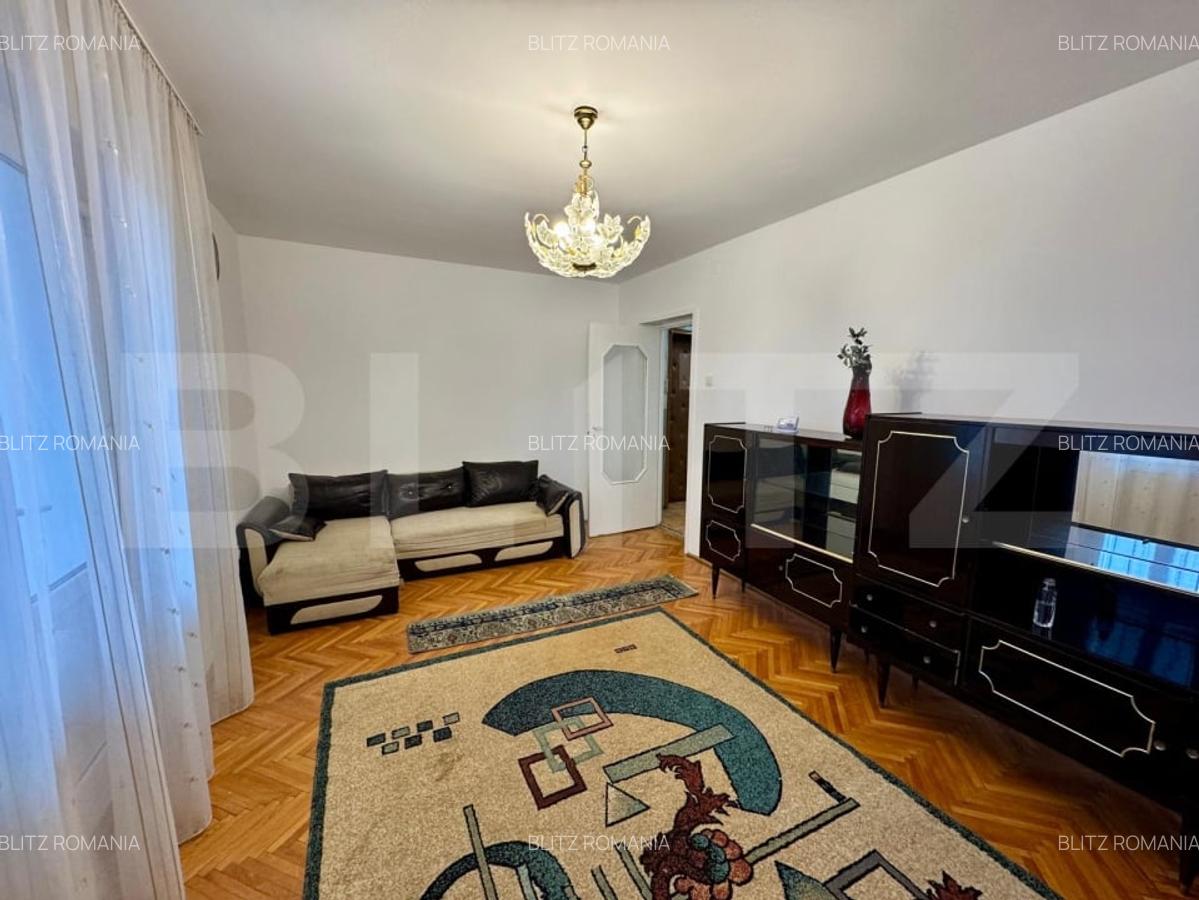 Apartament 3 camere, 68 mp, zona Dambu - 1