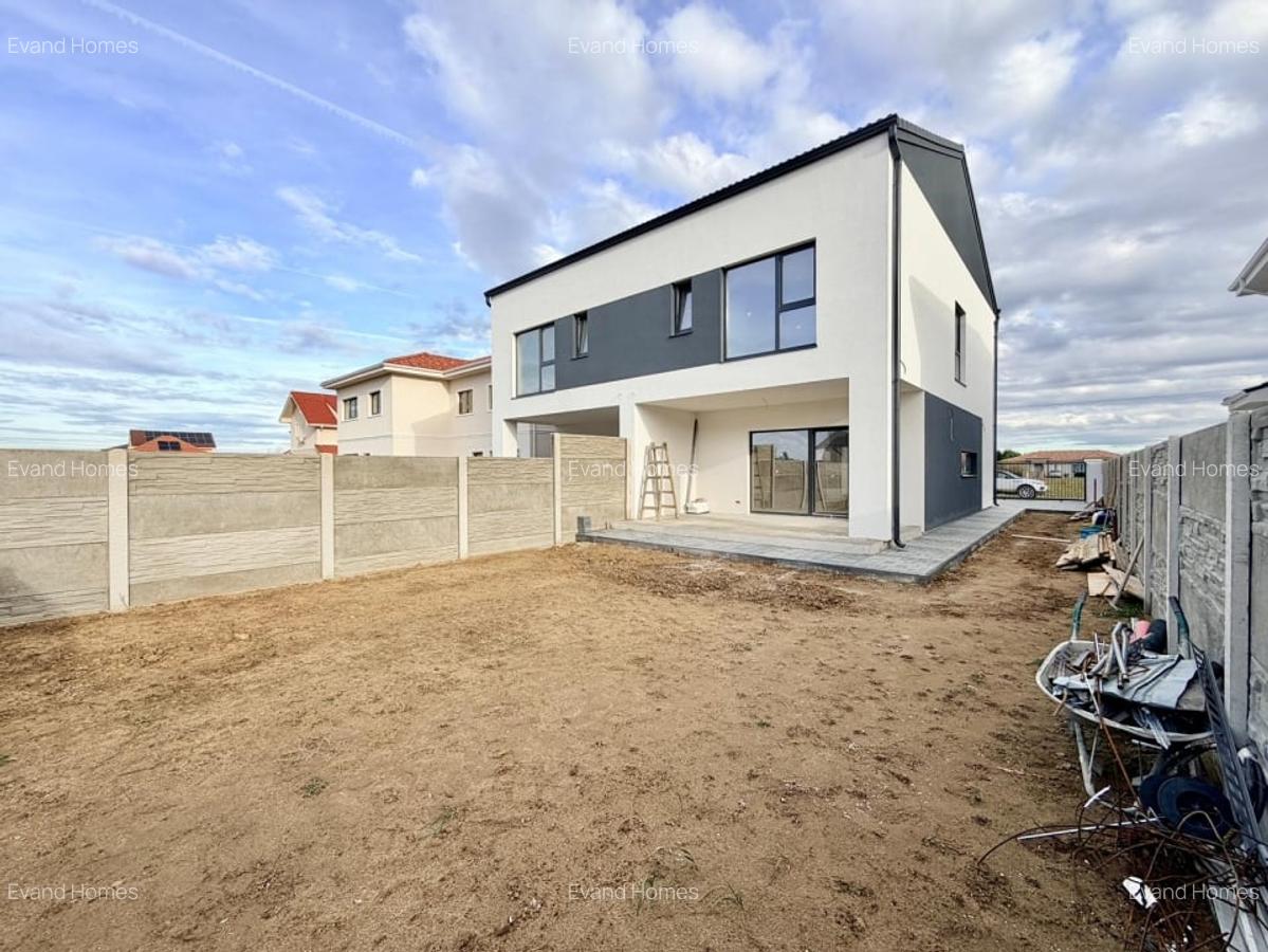 Direct dezvoltator Duplex Mosnita 4 camere- 117 mp-toate utilitatile + Asfalt - 2