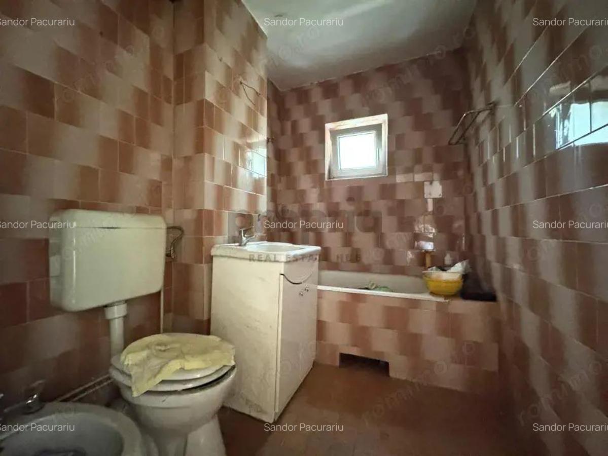 4 camere decomandate in Bartolomeu Ideal pentru renovare - 12