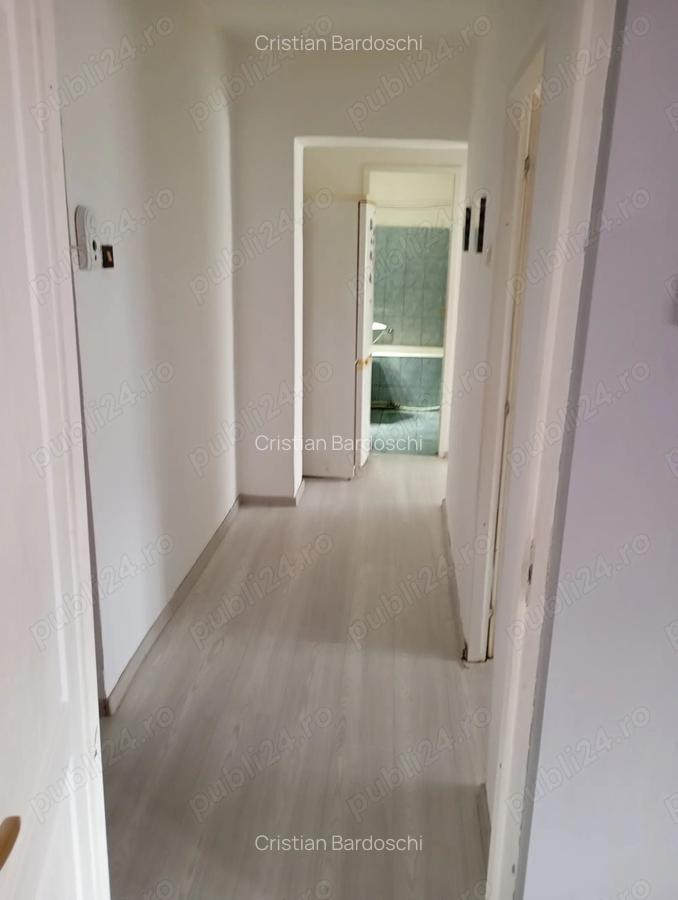 Apartament 2 camere decomandat B-dul Decebal Deva - 2