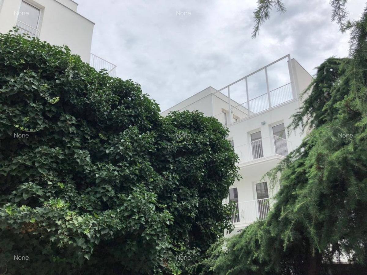 Apartament cu 3 camere decomandat în Ștefan cel Mare - 1