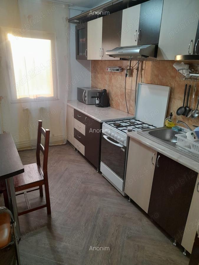 De vanzare apartament 3 camere - 3