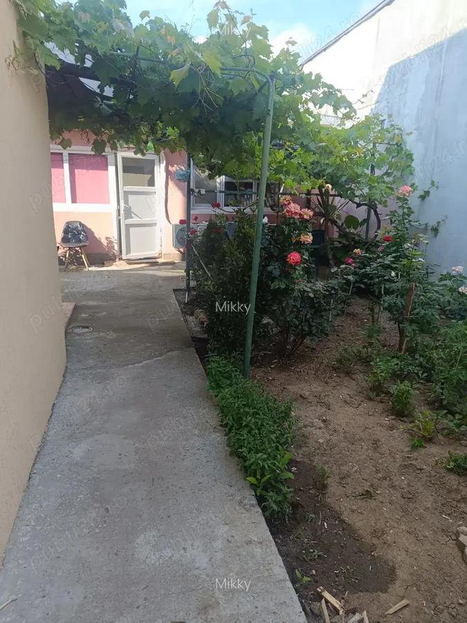 Casa 2 camere + bucatarie, curte 50 mp, Sector 1 - 7