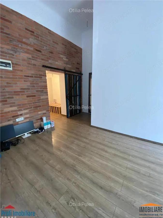 Incgiriez Spatiu Comercial cu intrare din bulevard - 2