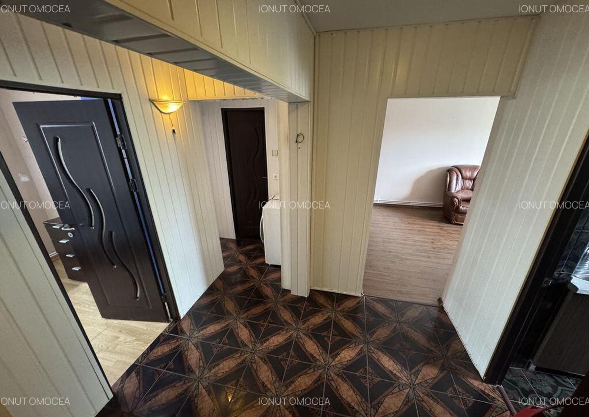 Apartament 3 camere zona Inel 2 - 8