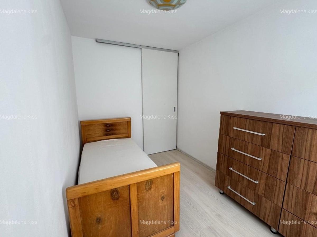 Ofer spre inchiriere ap. 4 camere decomandate - 5