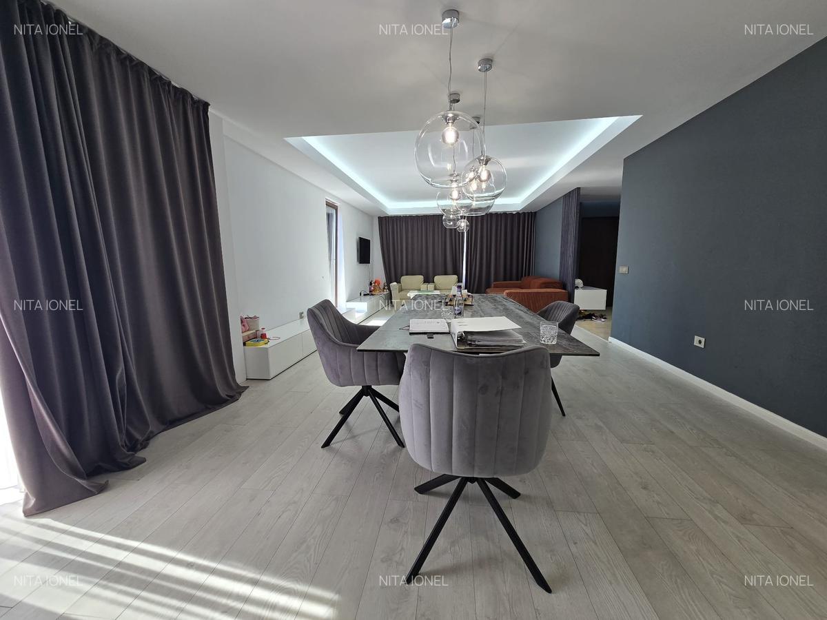 Duplex P+E+M ,suprafata teren 350mp,amprenta 102mp,construita 306mp,utilata/mob - 7