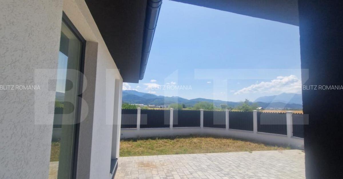 Casa noua Cristian-Rasnov , Parter , 2 bai 4 camere , teren - 7