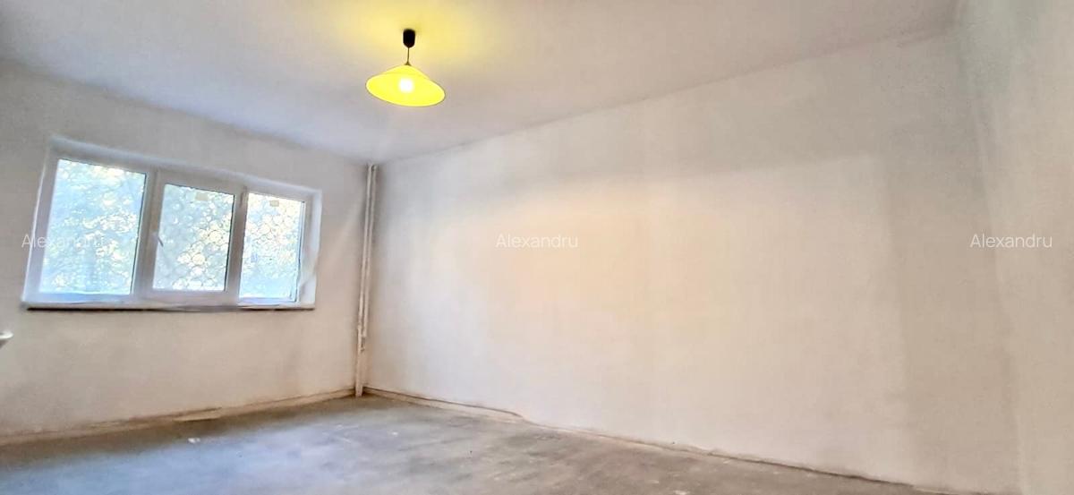 Apartament de vânzare direct proprietar, Giurgiu – Parter, 2 camere, 55 mp - 1