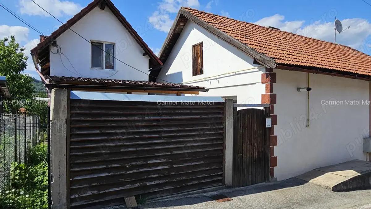 Vand 2 case sau schimb cu garsoniera sau apartament cu 2 camere! - 1