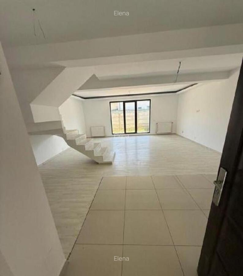 Triplex cu 4 camere|finisaje de calitate|pozitie buna - 1