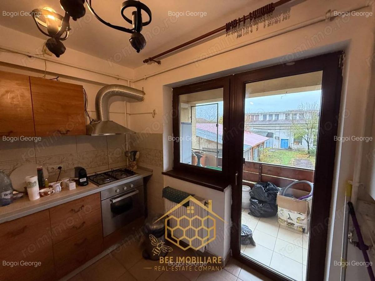 Apartament spatios 3 camere la 10 minute de centru cu loc de parcare - 3