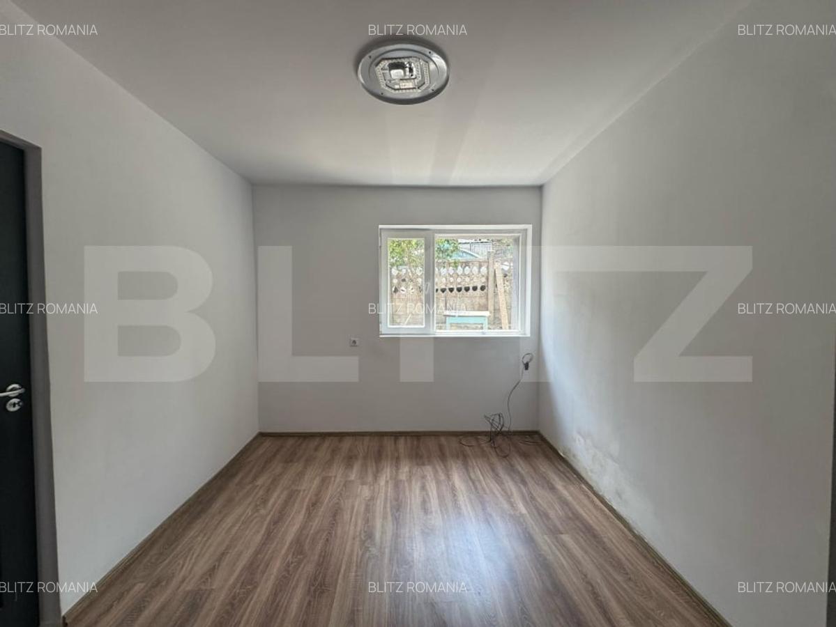 Casa cu 2 camere si cu o superba priveliste spre Castelul Corvinilor Hunedoara - 5