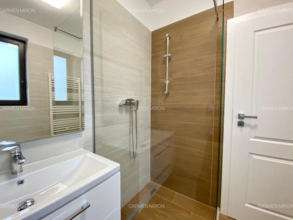 Apartament cu 3 camere semidecomandat, mobilat în Zorilor - 9