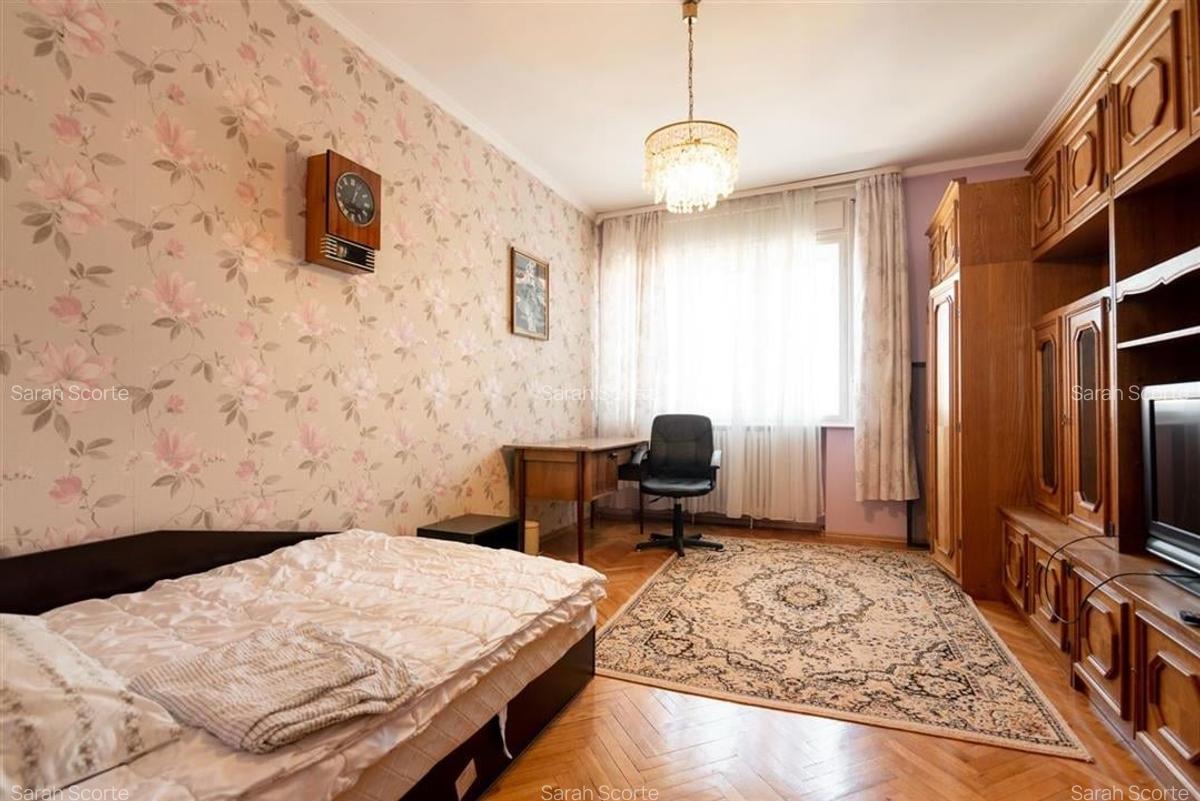 Apartament cu 3 camere decomandat în Central - 17
