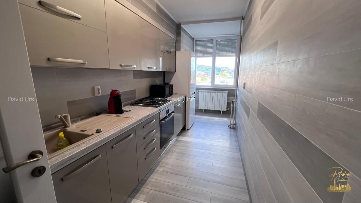 Apartament cu 3 camere de inchiriat in zona Magheru/Centrala - Oradea - 12