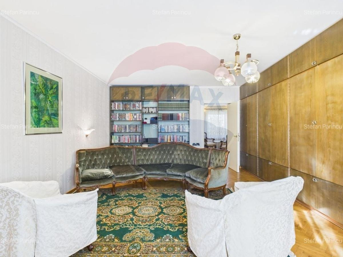 Vila spectaculoasa in Balotesti, curte 5000 mp si piscina interioara - 25