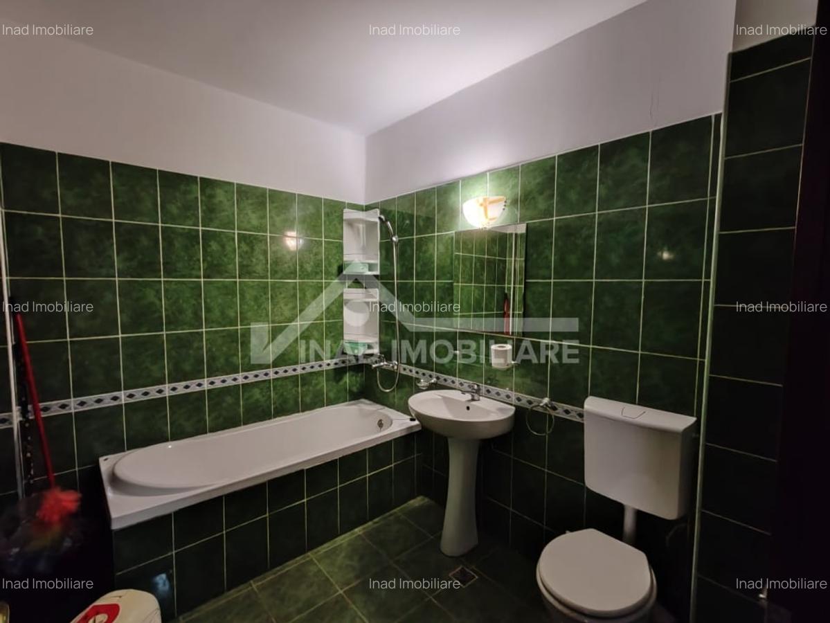 Apartament cu 3 camere, 72mp, situat la parter, Strada Calea Turzii - 14