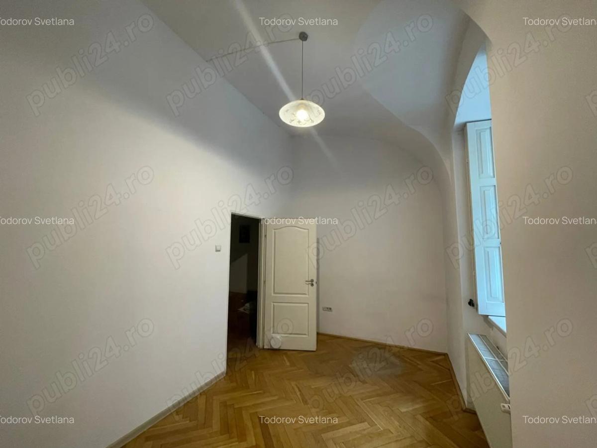 Inchiriez spatiu birou [1 camera] - 2