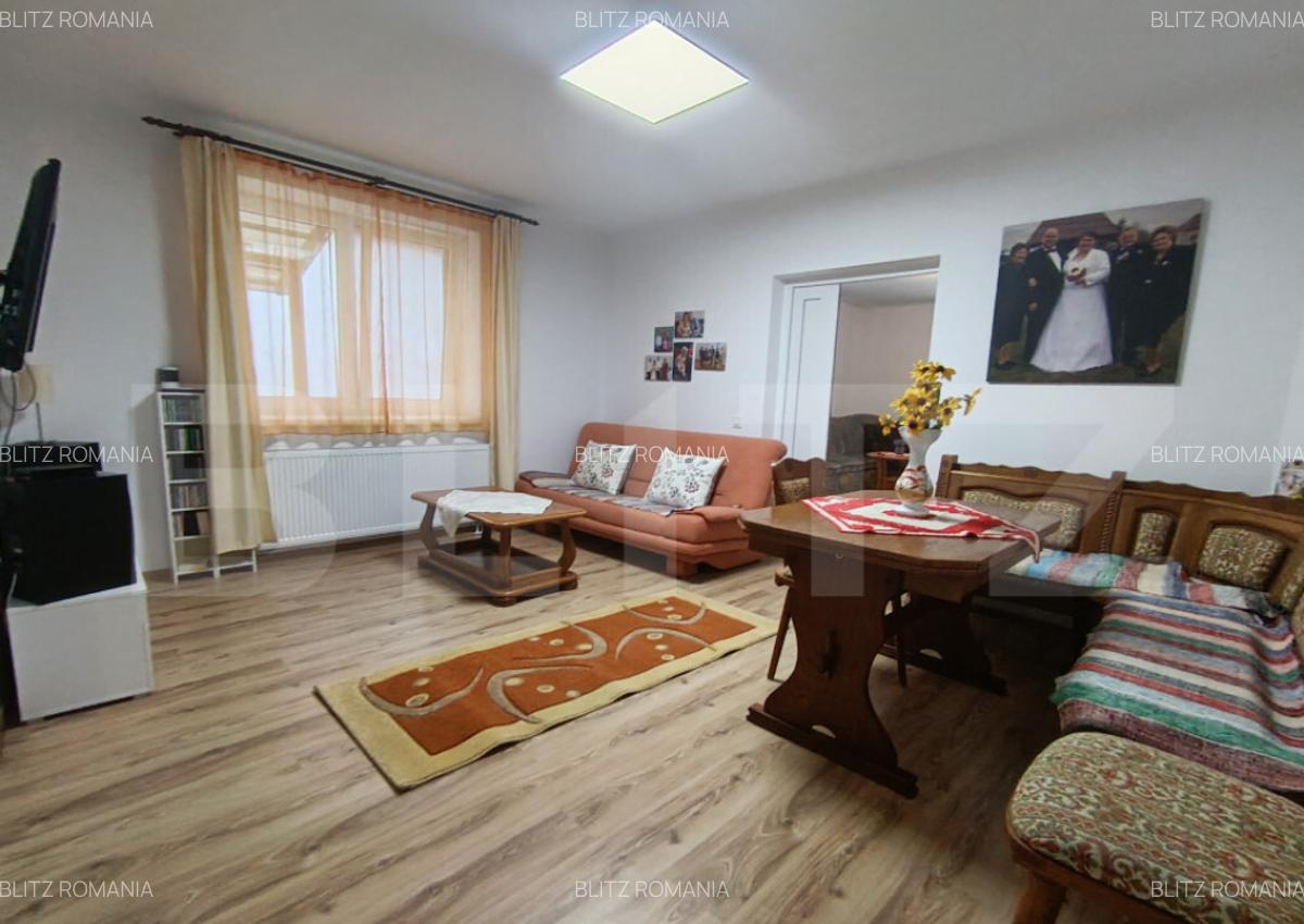 Casa cu 3 camere ?i teren in suprafa?a de 2000 mp - 10