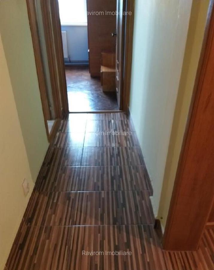 Apartament doua camere, deco, hol patrat, etaj zece, Tic Tac - 10