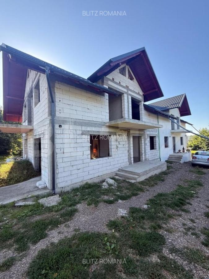 Casa Duplex la rosu, 222 mp utili, teren 423 mp, Burdujeni, Suceava - 4