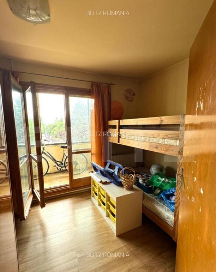 Apartament de vanzare, 3 camere, 67 mp, etaj intermediar, zo - 5