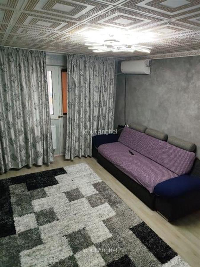 Apartament cu 2 camere decomandat în Tei - 1