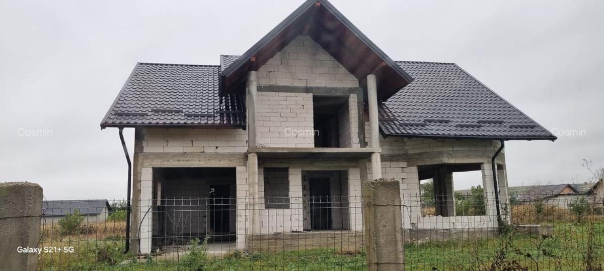 Casă spațioasă cu grădină generoasă de 12 ari – ideală pentru familie! - 3