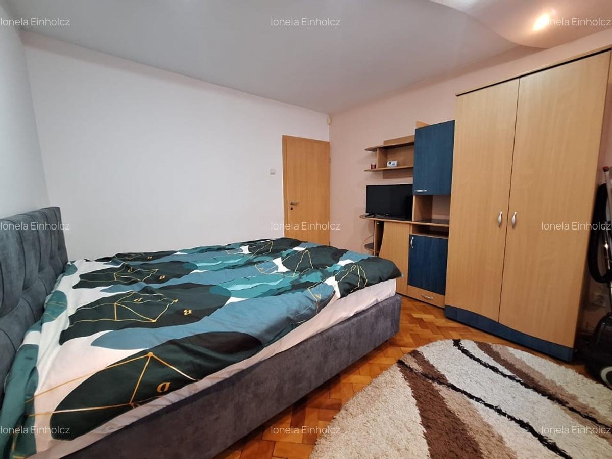 Apartament cu 3 camere decomandat în Spitalul Județean - 2