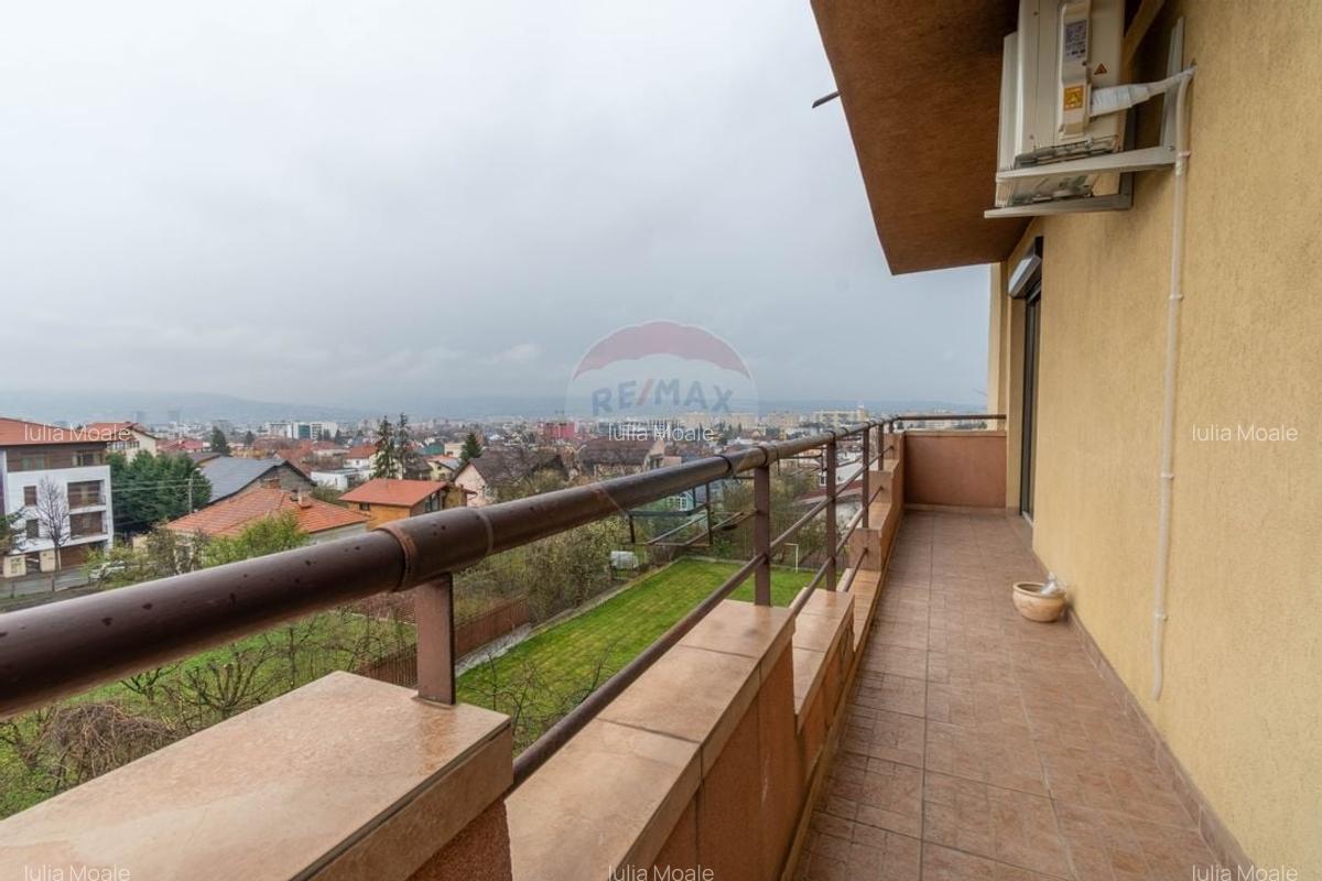 Apartament cu 3 camere de inchiriat in Andrei Muresanu - 11