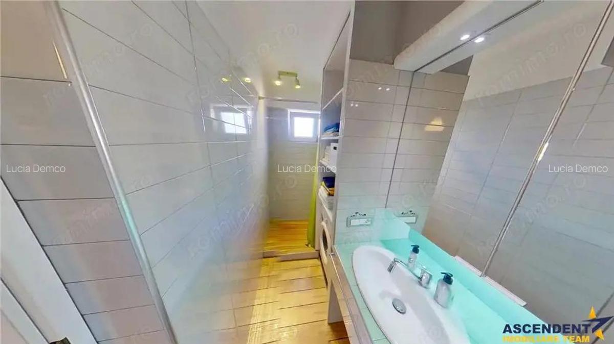 Apartament cu 2 camere,recompartimentat in 3 camere,54 mp,Grivitei. - 8