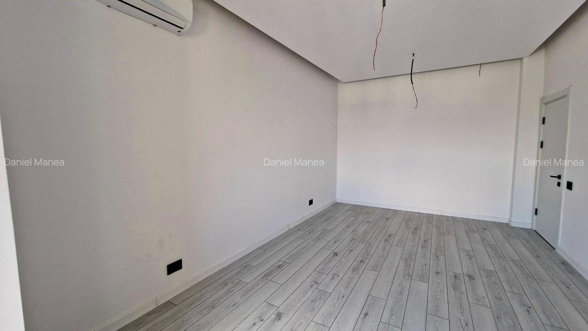 Apartament cu 5 camere decomandat în Theodor Pallady - 15