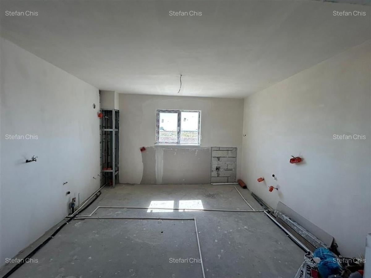 Vila P+1 la gri, curte 243mp | 6 Camere | Dobreni - comuna Varasti - 14