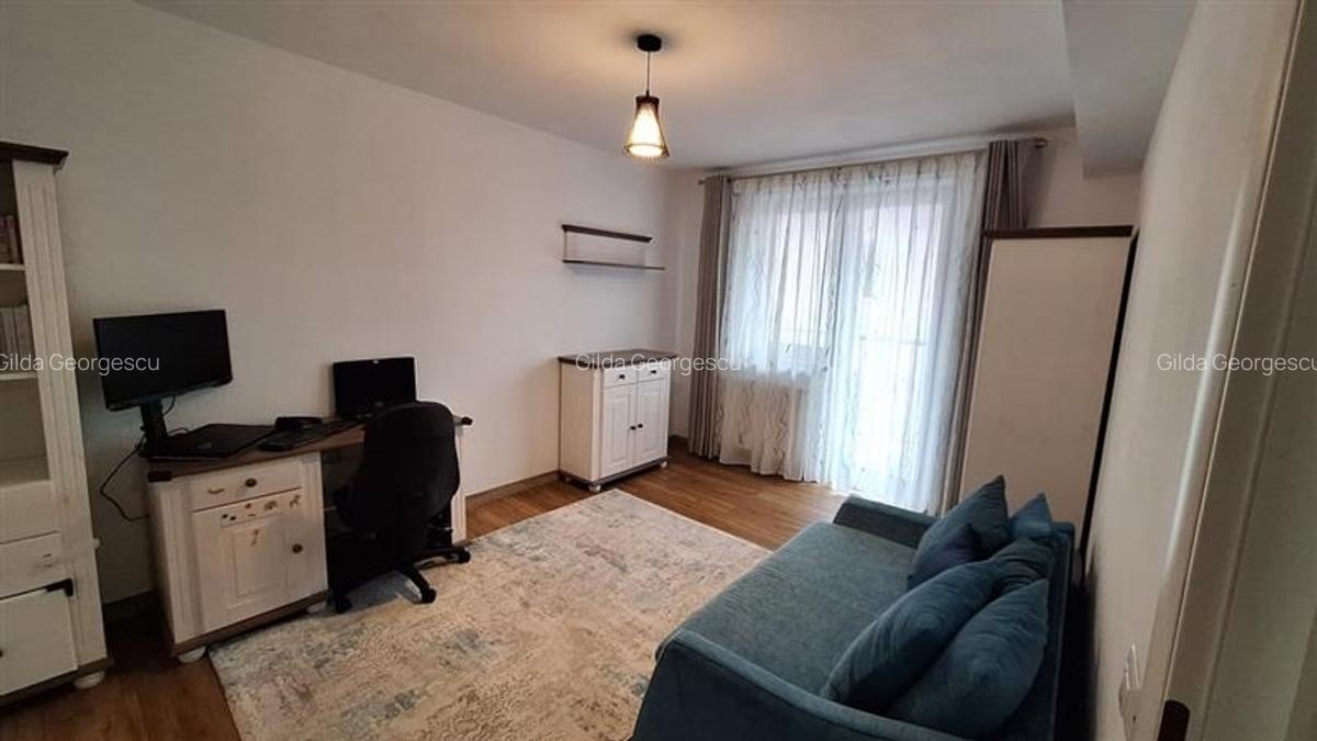 Apartament cu 3 camere decomandat, mobilat în Florilor - 4