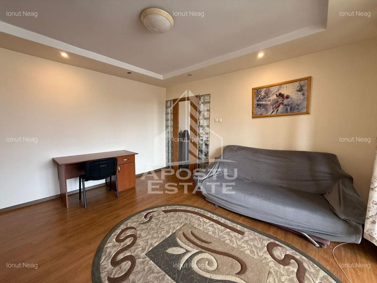 Apartament cu 3 camere, semidecomandat, zona Ultracentrala - 3