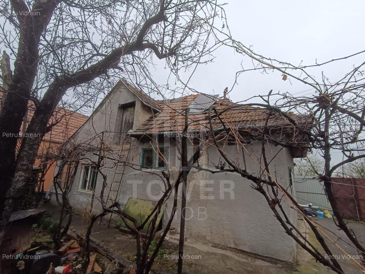 Oportunitate unică de investiție – Casă  cu potențial, în zona 3 Stejari, Sibiu - 2