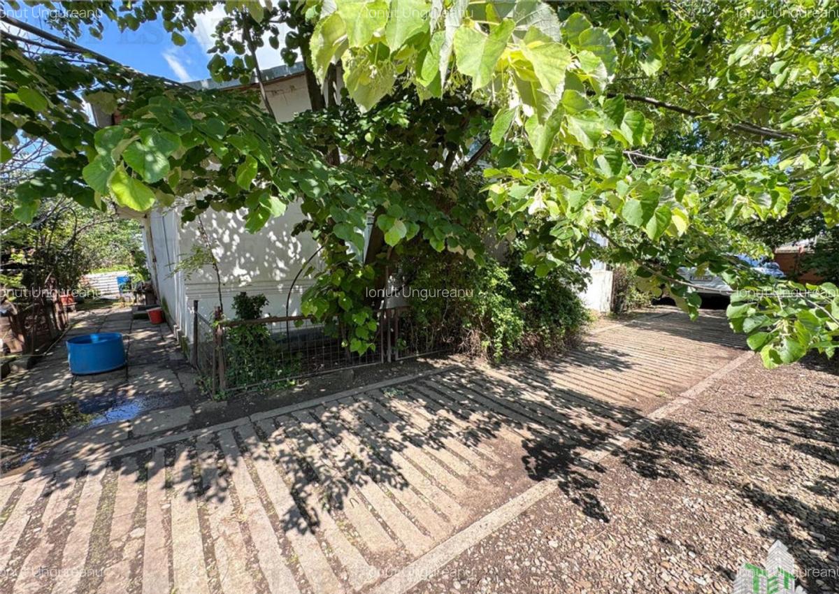 Casa de - Movilita, jud. Ialomita - 2000 mp teren, pozitie - 9