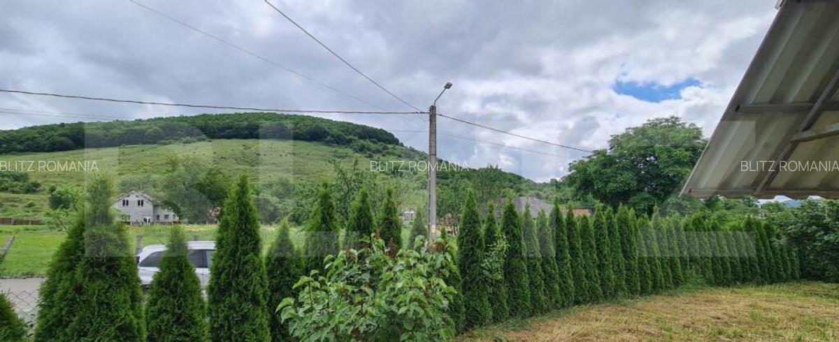 Casa de vanzare, zona deosebita , teren generos,Sali? - 15