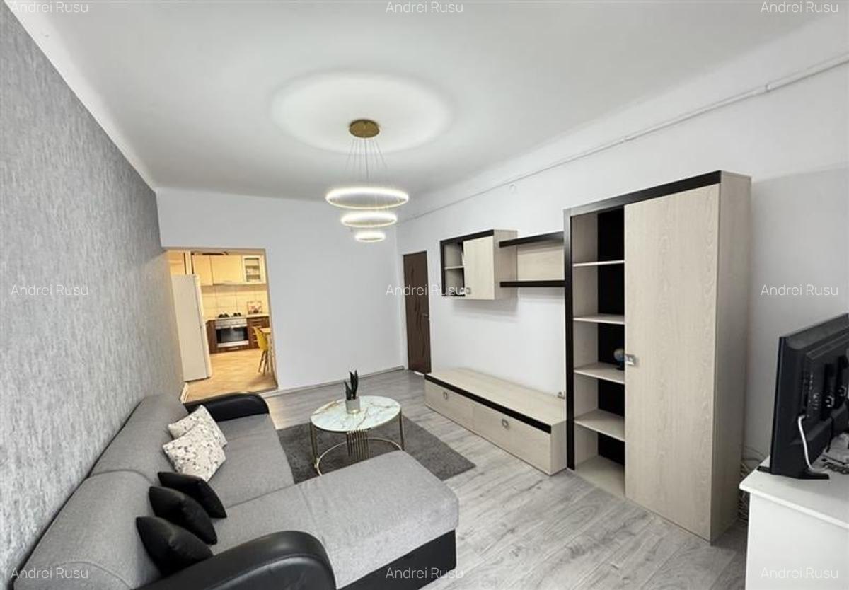 Apartament cu 2 camere decomandat în Central - 2